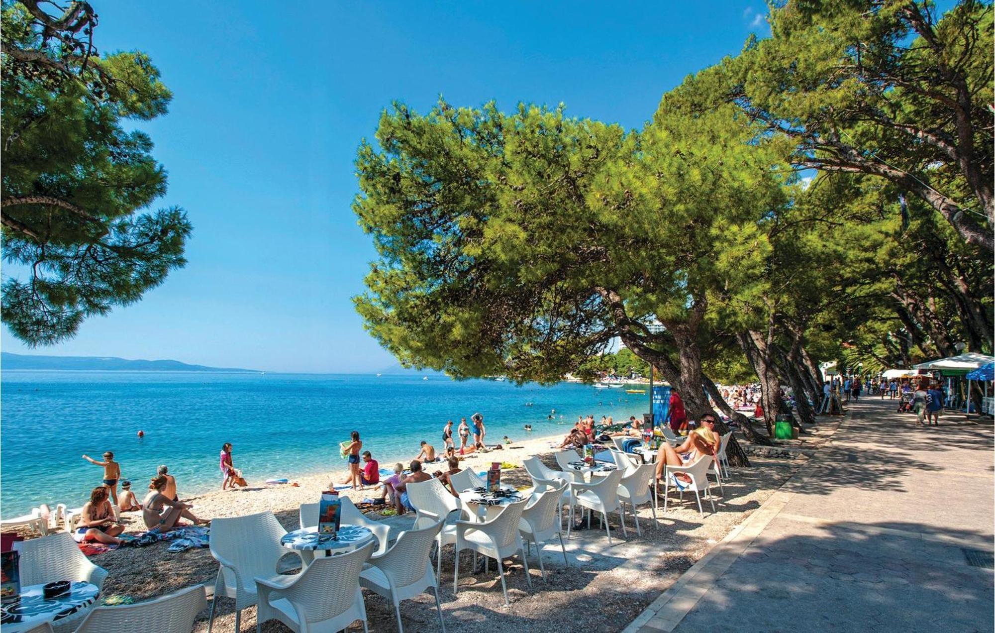 Awesome Apartment In Makarska With Wifi Exterior photo